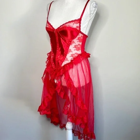 Vintage Vampy Sultry Slip